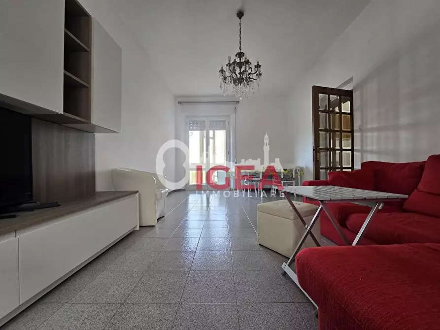 Immagine 9 di Appartamento in vendita  a Siena