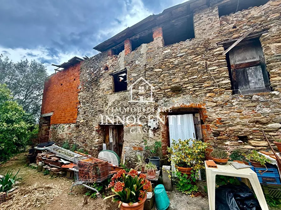 Immagine 10 di Casa indipendente in vendita  a Massa