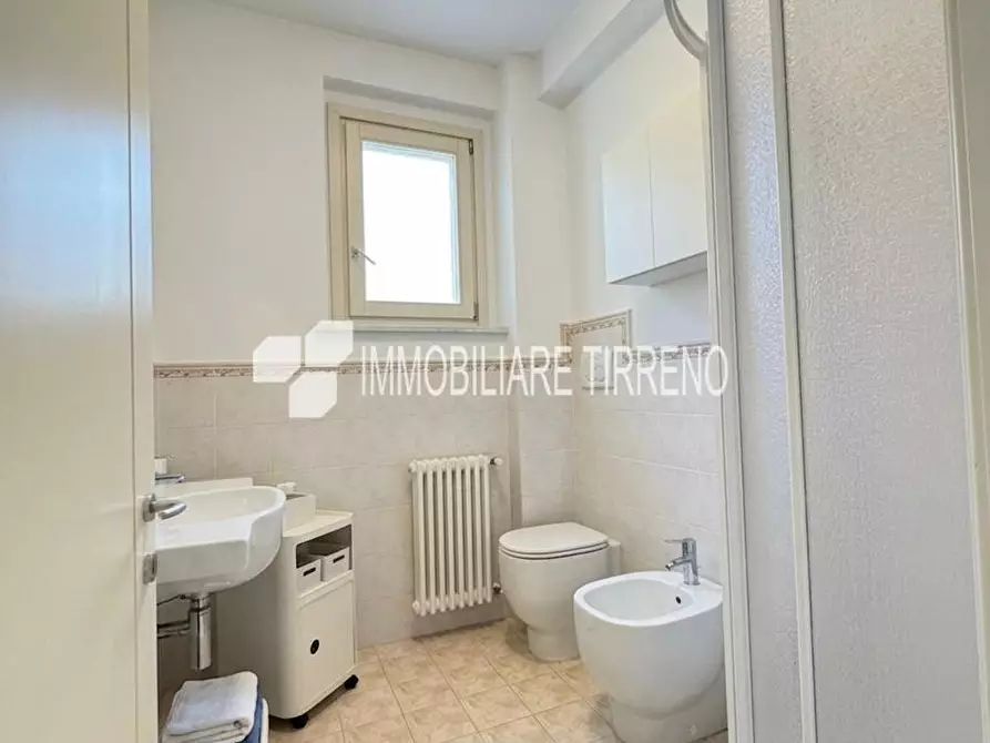 Immagine 14 di Appartamento in vendita  a Massa