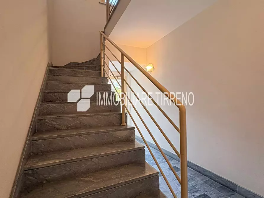 Immagine 3 di Appartamento in vendita  a Massa