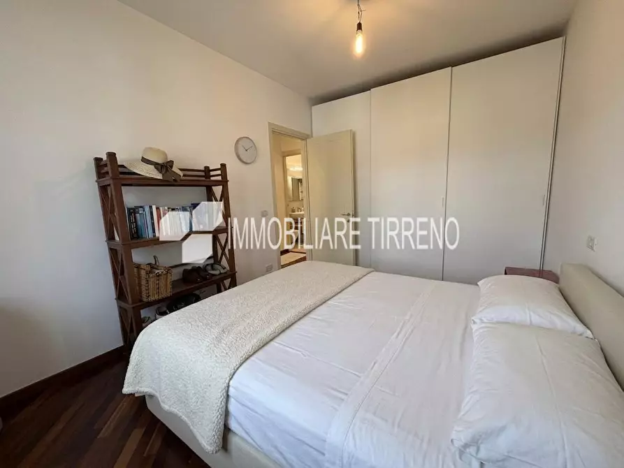 Immagine 11 di Appartamento in vendita  a Massa