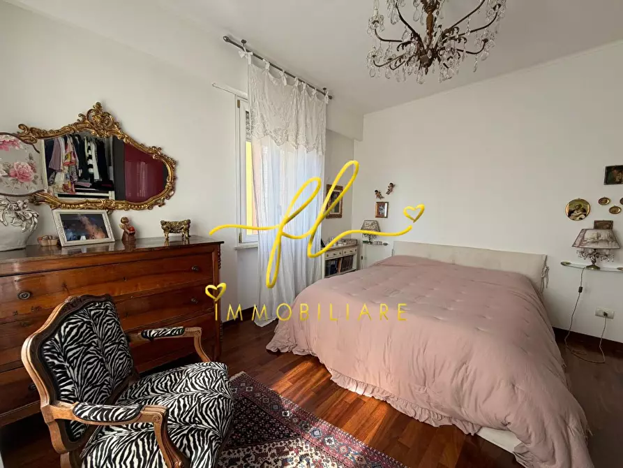 Immagine 9 di Appartamento in vendita  a Livorno