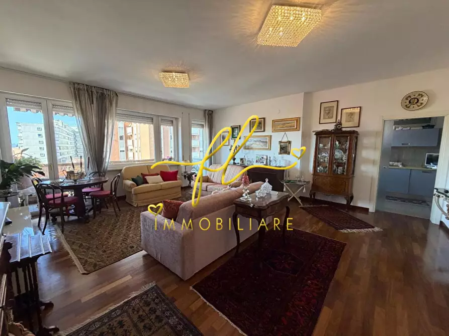 Immagine 1 di Appartamento in vendita  a Livorno