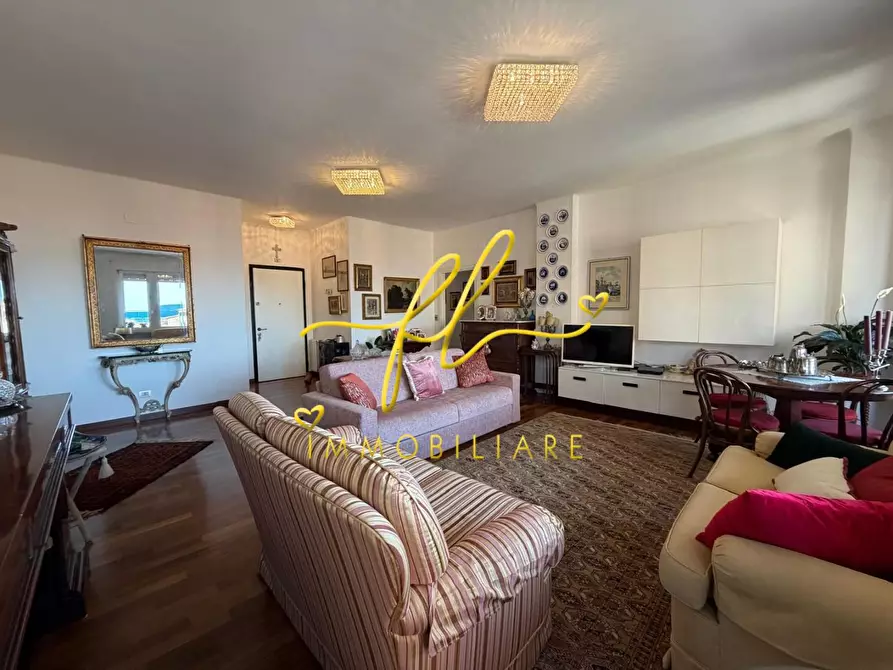 Immagine 6 di Appartamento in vendita  a Livorno