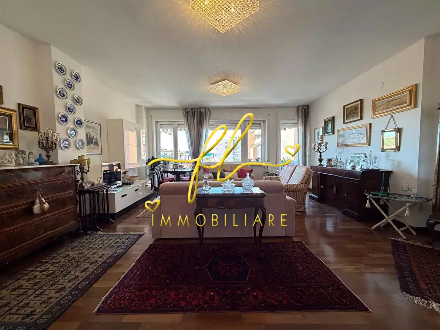 Immagine 3 di Appartamento in vendita  a Livorno