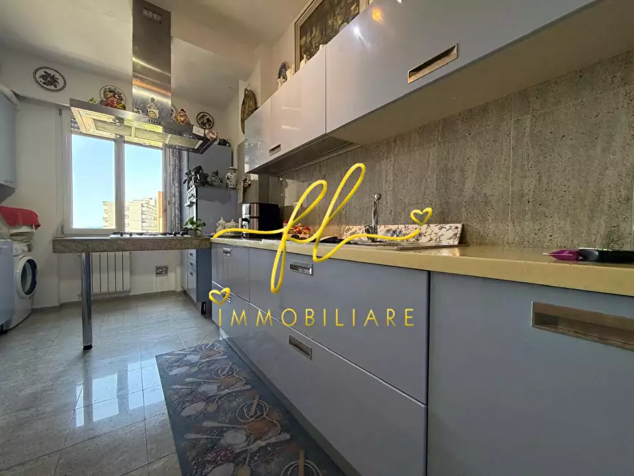 Immagine 8 di Appartamento in vendita  a Livorno