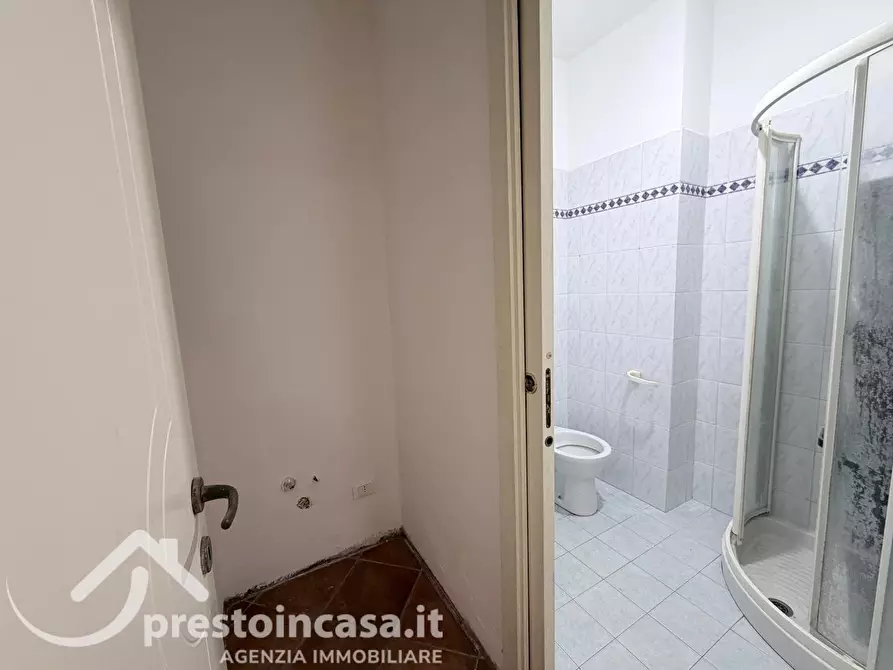 Immagine 4 di Appartamento in vendita  a Viareggio