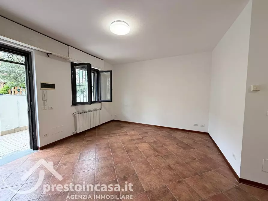 Immagine 2 di Appartamento in vendita  a Viareggio