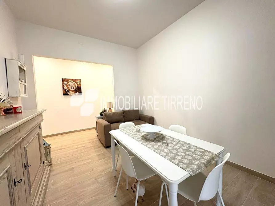 Immagine 13 di Appartamento in vendita  a Massa