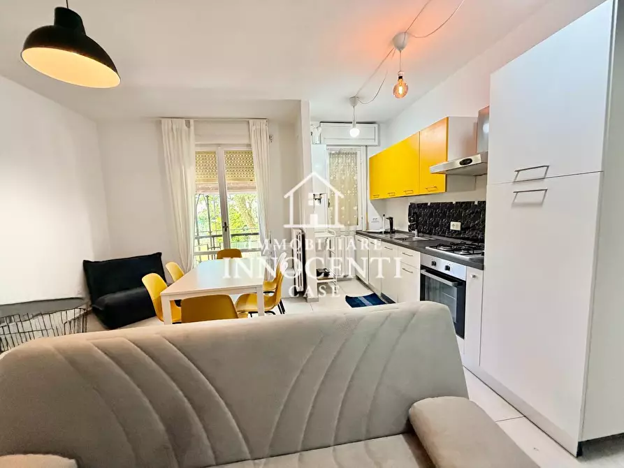 Immagine 1 di Appartamento in affitto  a Massa