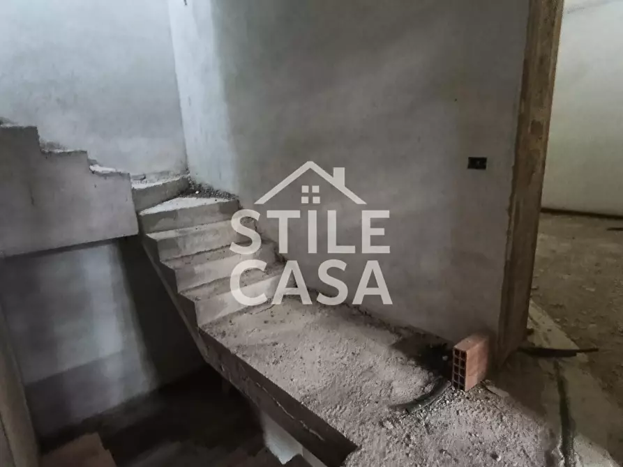 Immagine 9 di Casa semindipendente in vendita  a Altopascio