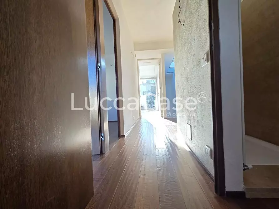 Immagine 20 di Villa in vendita  a Camaiore