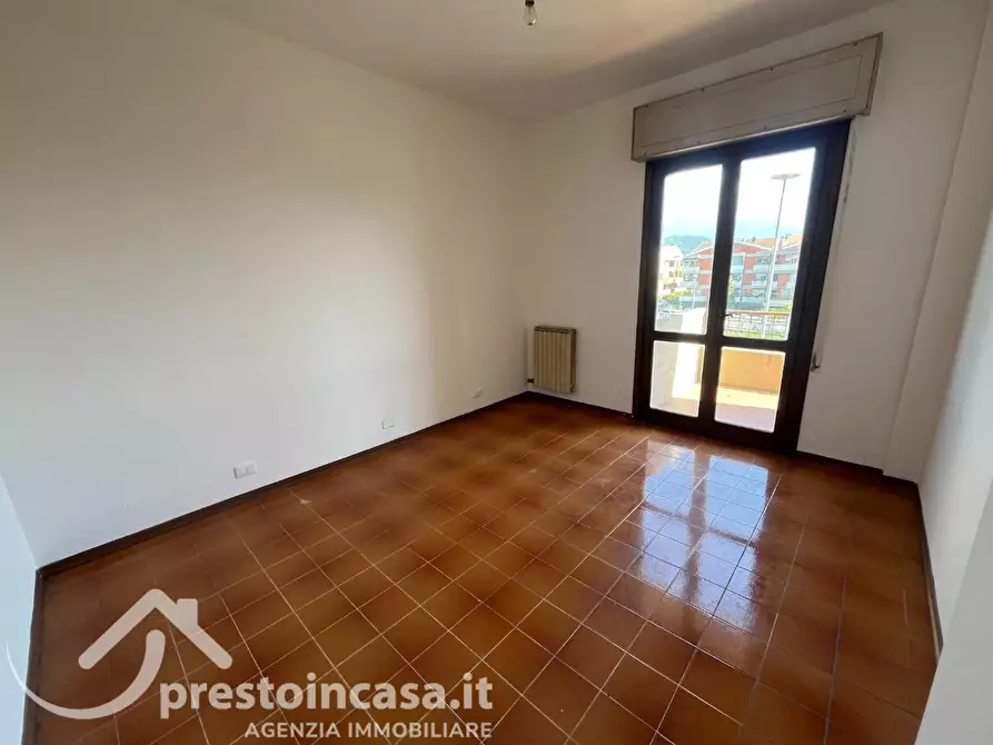 Immagine 8 di Appartamento in vendita  a Viareggio