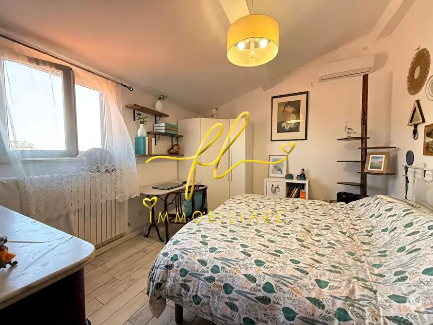 Immagine 6 di Appartamento in vendita  a Livorno