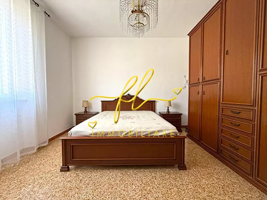 Immagine 9 di Appartamento in vendita  a Cecina