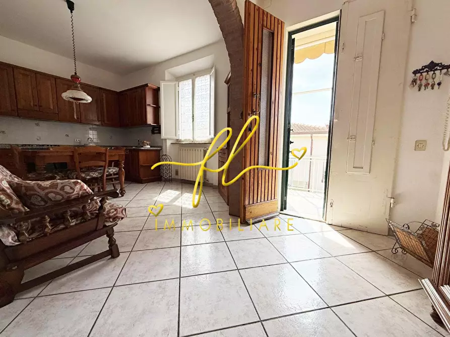 Immagine 4 di Appartamento in vendita  a Cecina