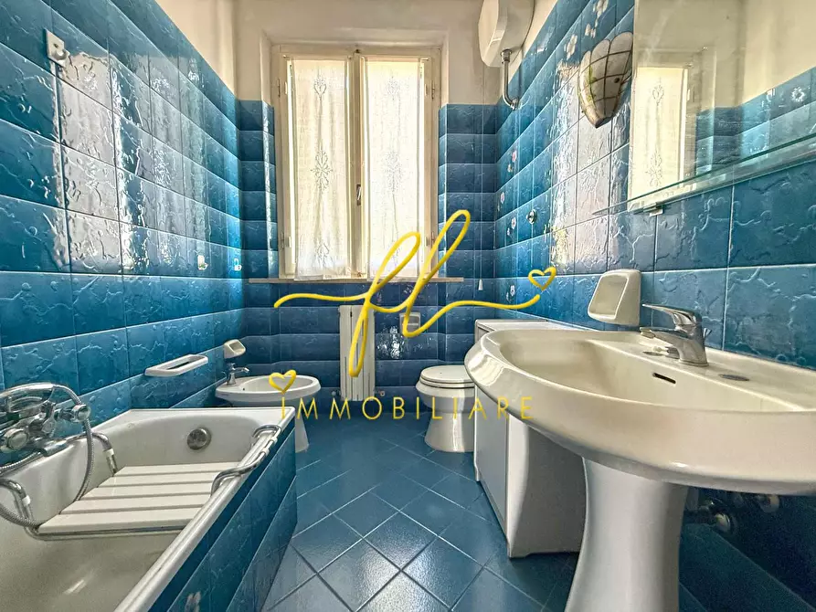 Immagine 12 di Appartamento in vendita  a Cecina