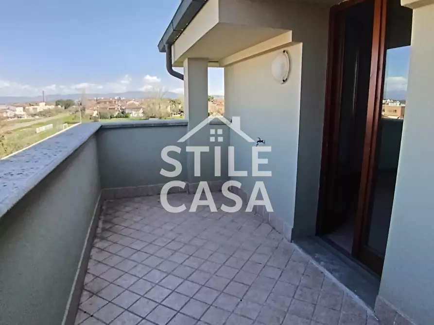 Immagine 12 di Appartamento in vendita  a Santa Croce Sull'arno