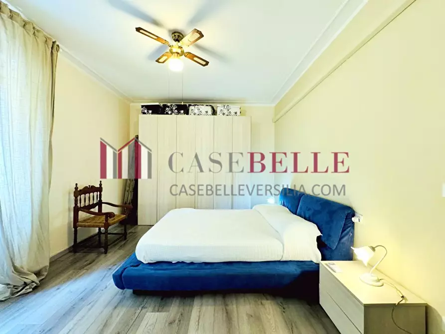 Immagine 17 di Appartamento in vendita  a Camaiore