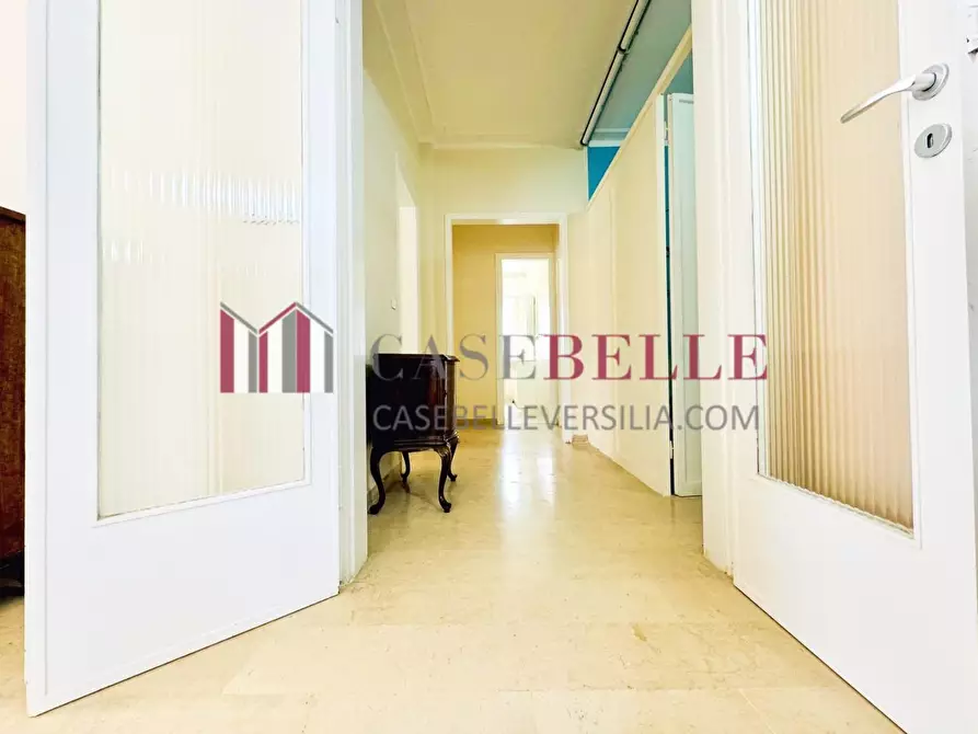 Immagine 7 di Appartamento in vendita  a Camaiore