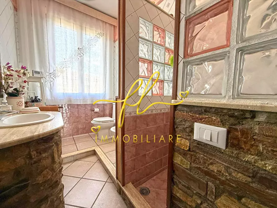 Immagine 11 di Appartamento in vendita  a Cecina