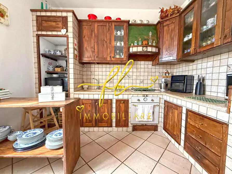 Immagine 3 di Appartamento in vendita  a Cecina