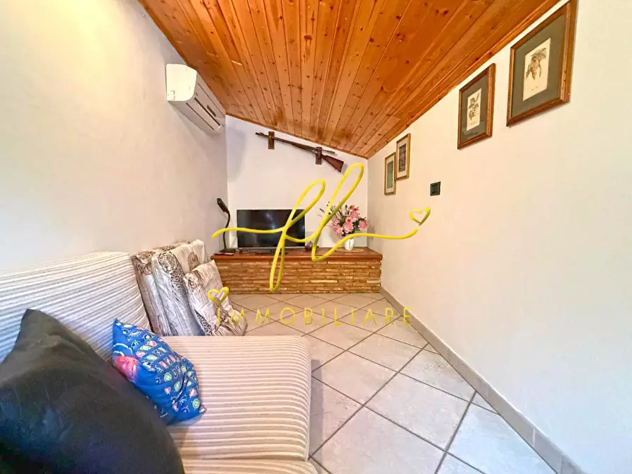 Immagine 16 di Appartamento in vendita  a Cecina