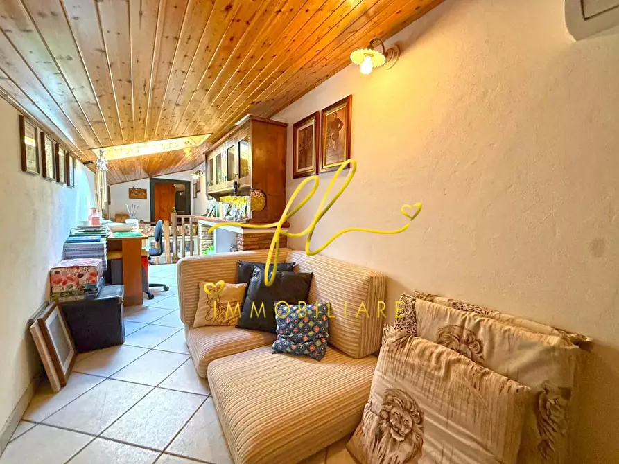 Immagine 20 di Appartamento in vendita  a Cecina