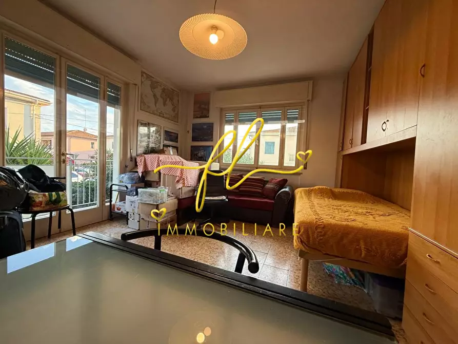 Immagine 12 di Appartamento in vendita  a Cecina