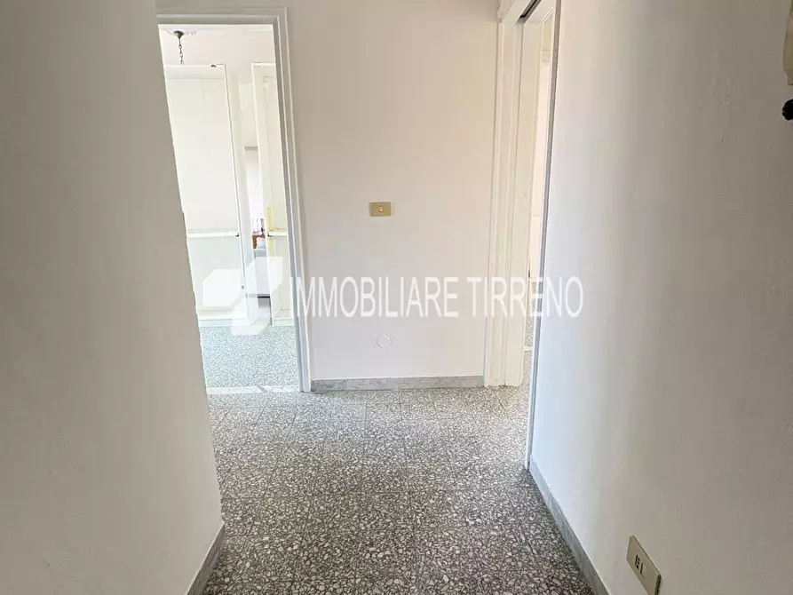 Immagine 12 di Appartamento in vendita  a Massa