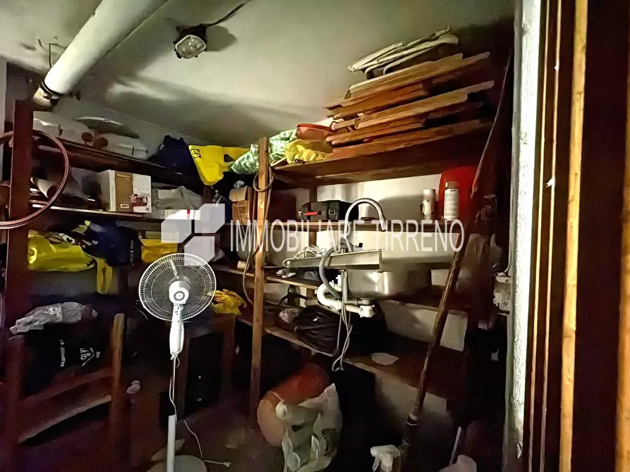 Immagine 14 di Appartamento in vendita  a Massa