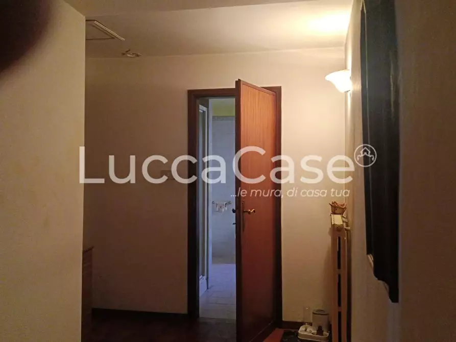 Immagine 10 di Appartamento in vendita  a Fabbriche Di Vergemoli