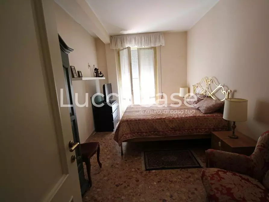 Immagine 21 di Appartamento in vendita  a Camaiore