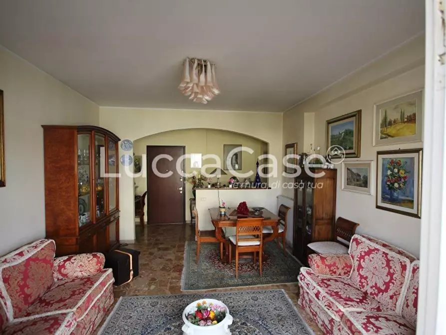 Immagine 20 di Appartamento in vendita  a Camaiore