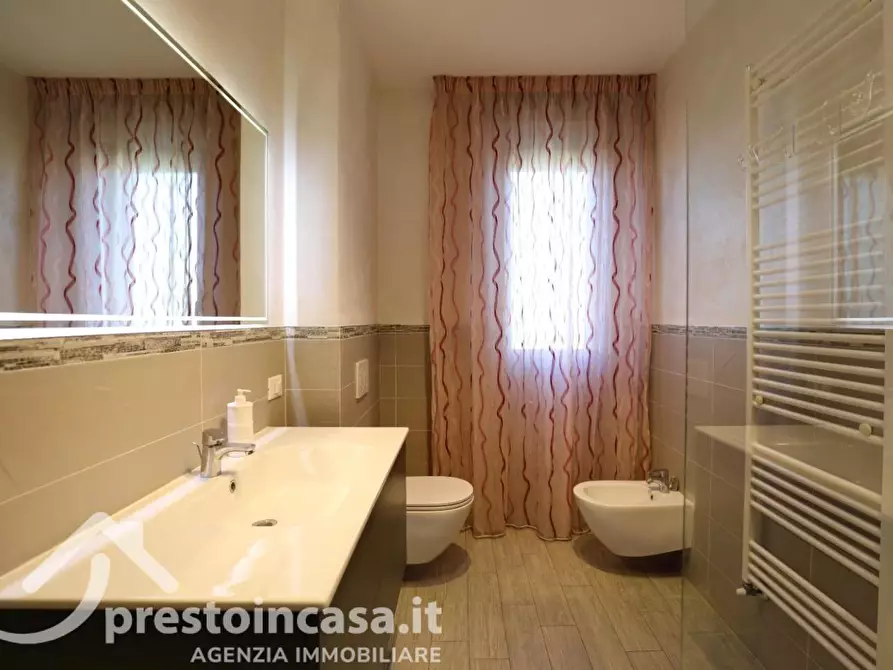 Immagine 23 di Appartamento in vendita  a Viareggio