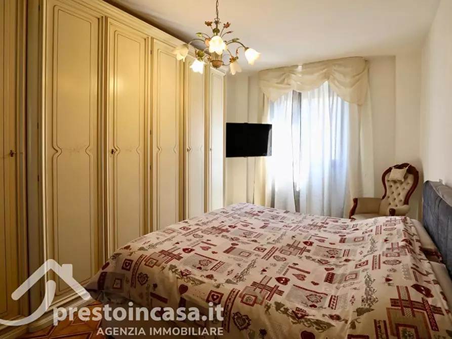 Immagine 20 di Appartamento in vendita  a Viareggio