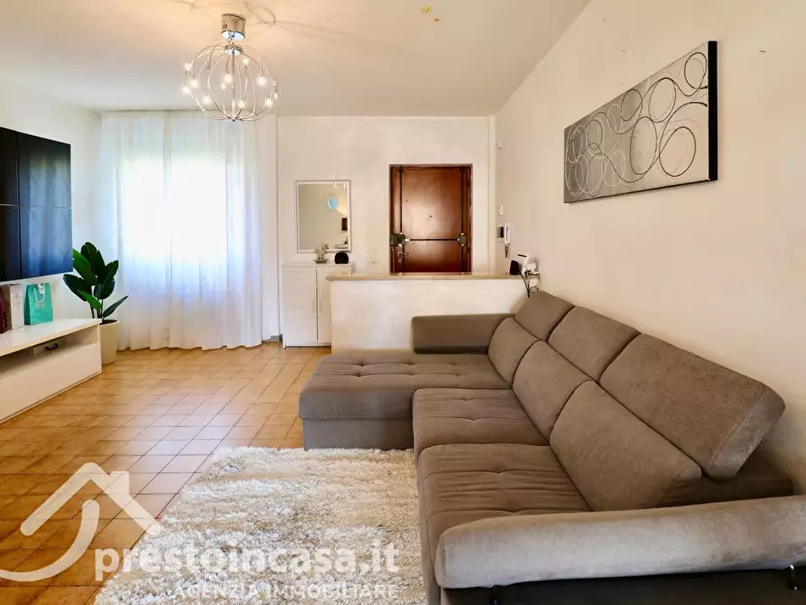 Immagine 7 di Appartamento in vendita  a Viareggio