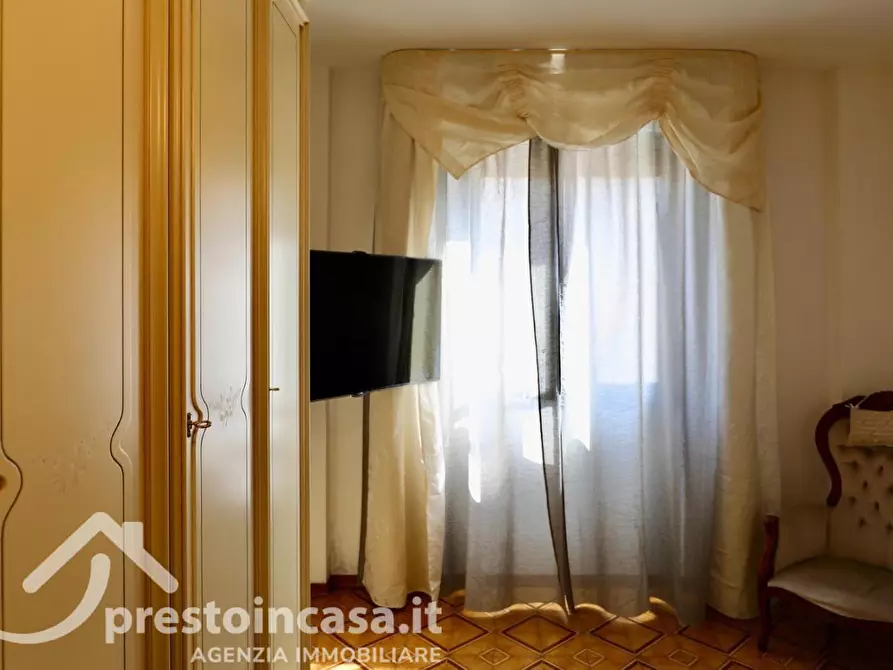 Immagine 17 di Appartamento in vendita  a Viareggio