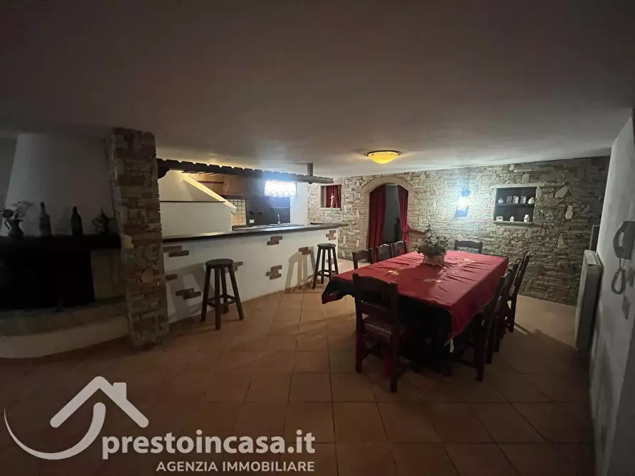 Immagine 29 di Villa in vendita  a Massarosa