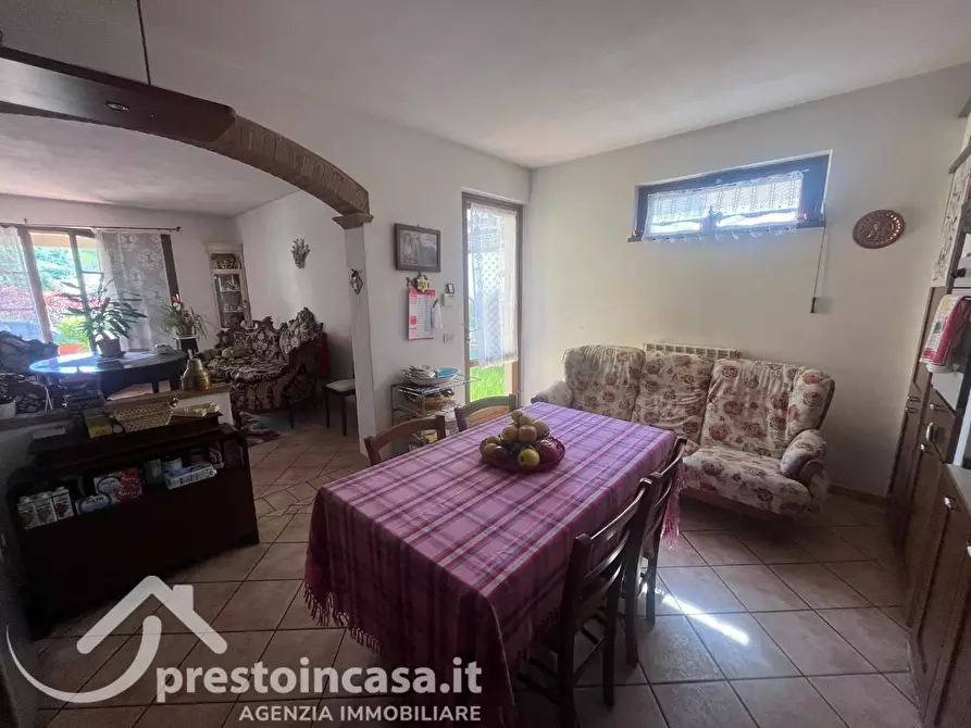 Immagine 14 di Villa in vendita  a Massarosa