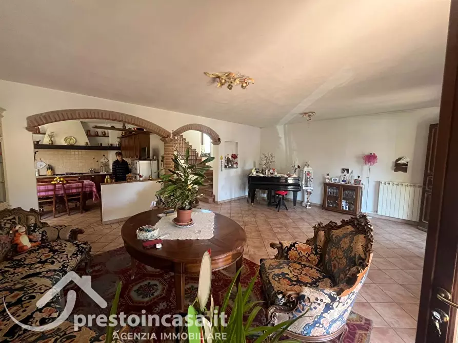 Immagine 19 di Villa in vendita  a Massarosa