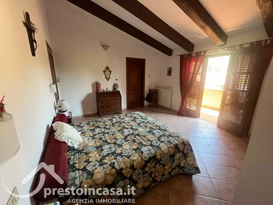 Immagine 52 di Villa in vendita  a Massarosa
