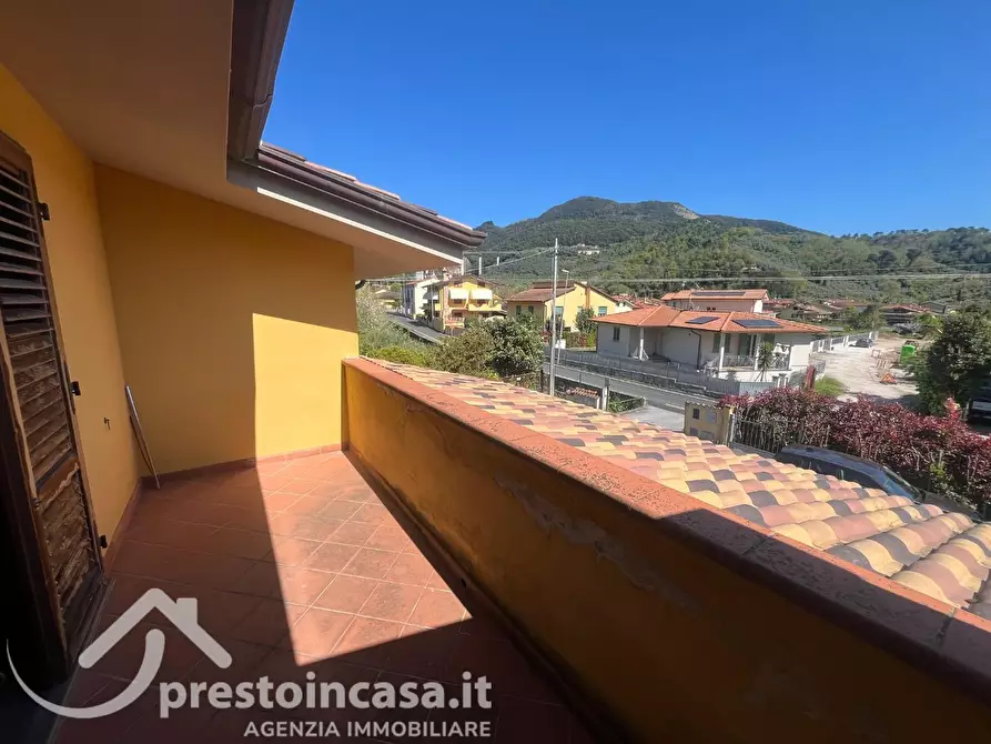 Immagine 53 di Villa in vendita  a Massarosa