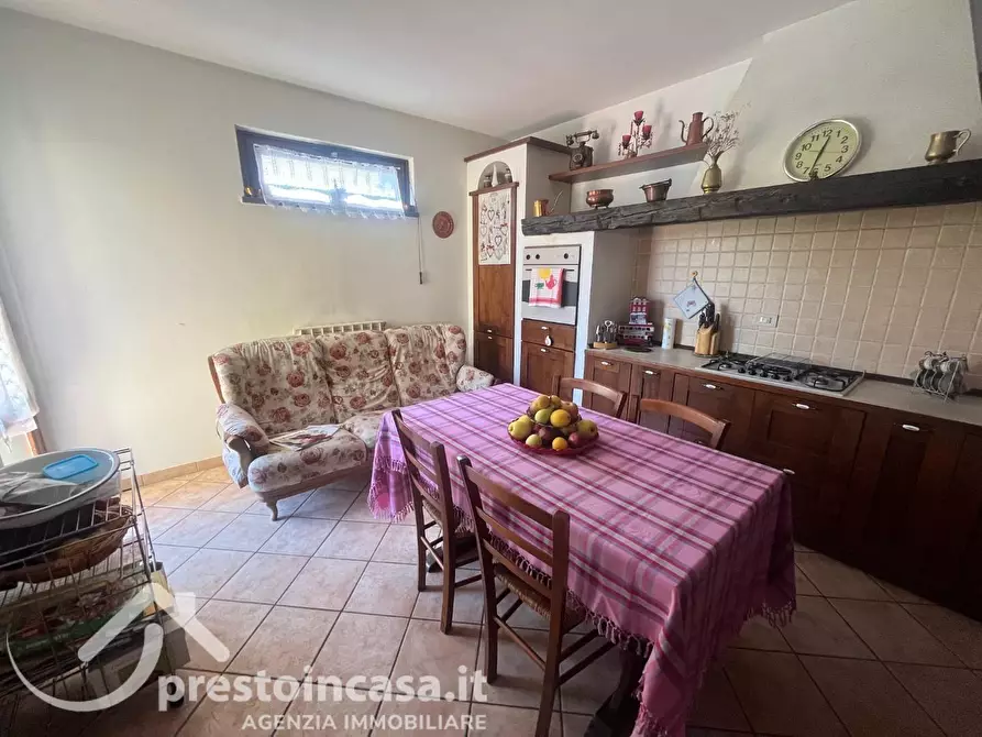 Immagine 13 di Villa in vendita  a Massarosa