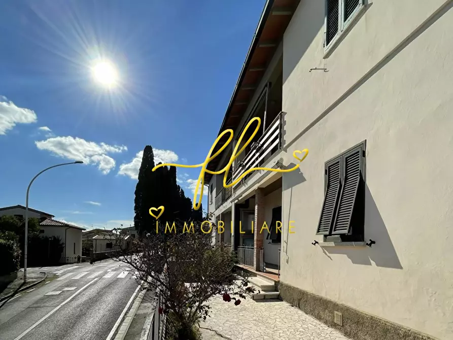 Immagine 4 di Casa bifamiliare in vendita  a Pomarance