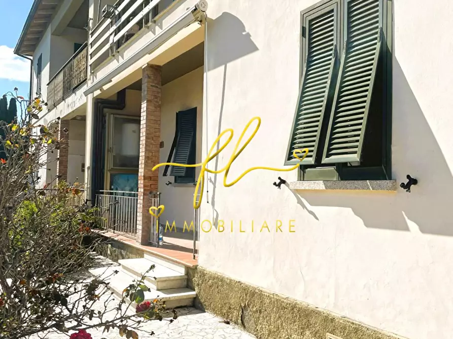 Immagine 1 di Casa bifamiliare in vendita  a Pomarance