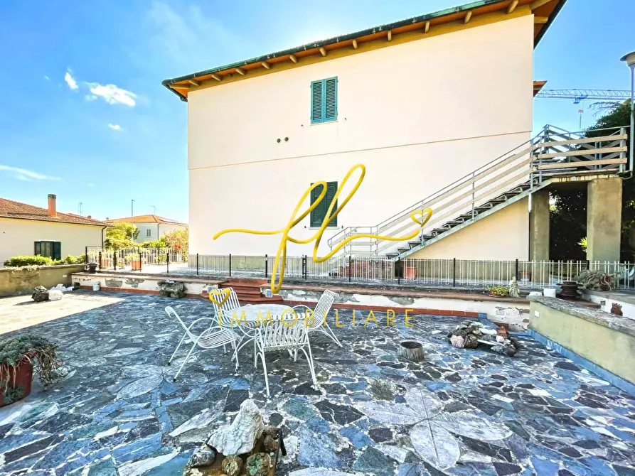 Immagine 22 di Appartamento in vendita  a Pomarance