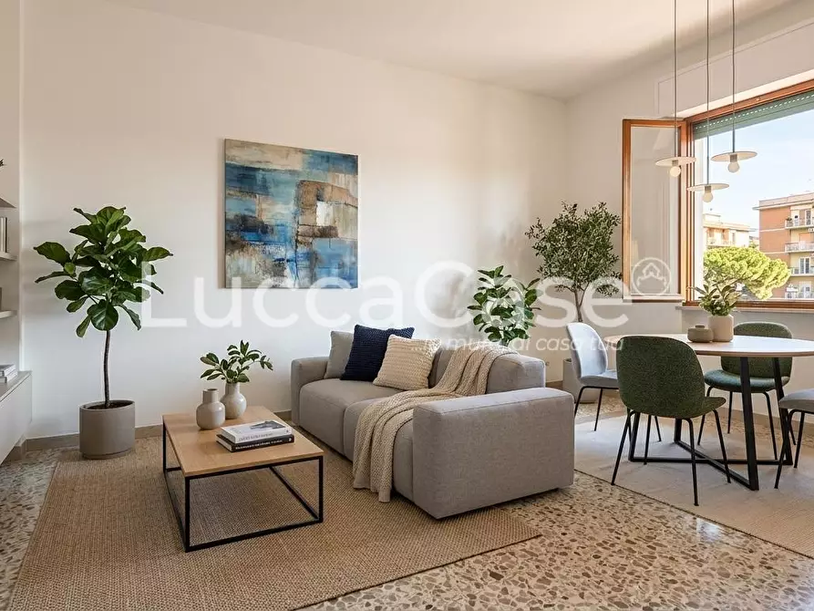 Immagine 5 di Appartamento in affitto  a Lucca