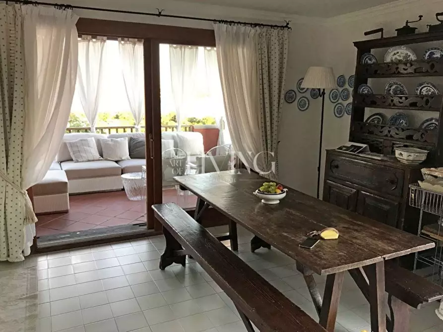 Immagine 3 di Appartamento in vendita  a Olbia