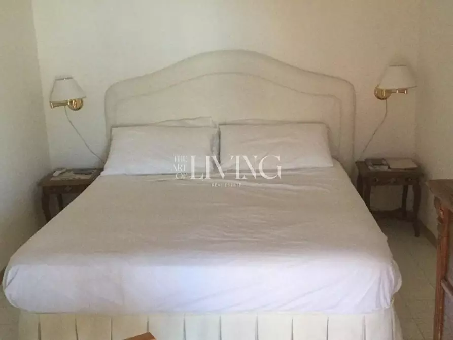 Immagine 10 di Appartamento in vendita  a Olbia